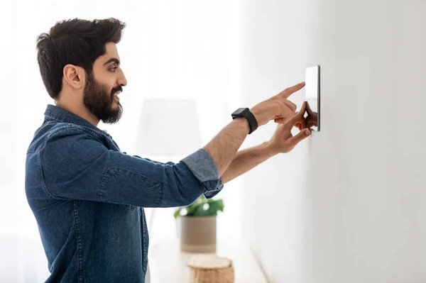 Profitez des avantages de la serrure connectée : Contrôle total de votre maison !